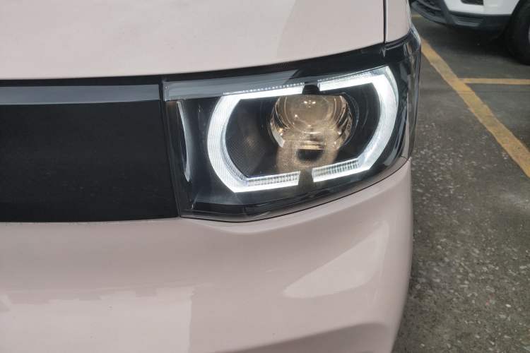 Used Wuling Hongguang MINIEV 2022 Macaron Fashion Model Lithium Iron Phosphate