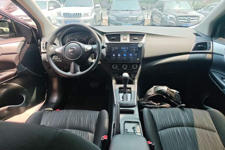 Used Nissan Sylphy 2024 Classic 1.6XE CVT Comfort Edition Center Console