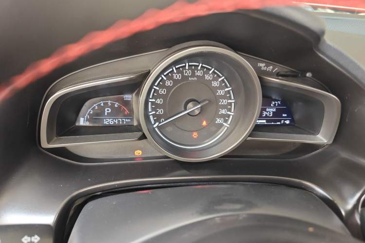 Used Mazda 3 Axela 2017 Sedan 1.5L Automatic Luxury Model Emission Standard China V
