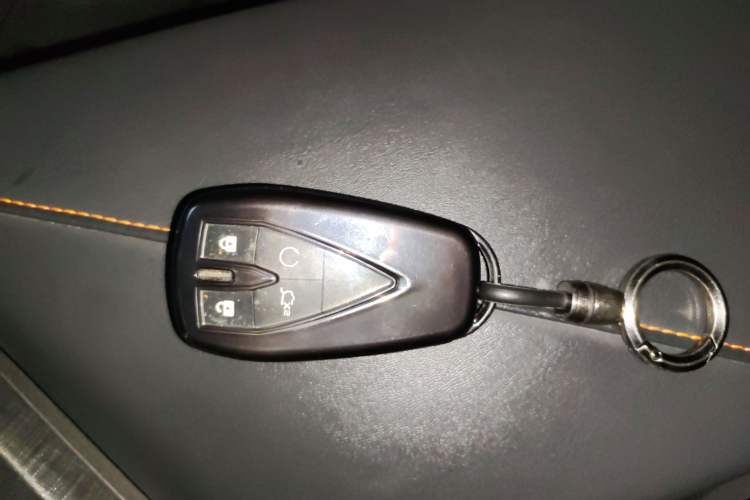 Used CHANGAN UNI-V 2025 1.5T 500Bar Prestige Version
