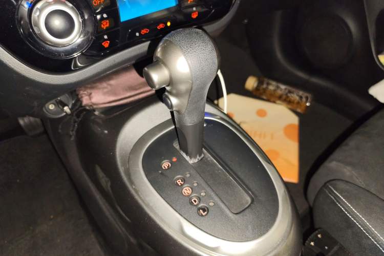 Used Infiniti ESQ 2014 1.6L Spontaneous Edition
