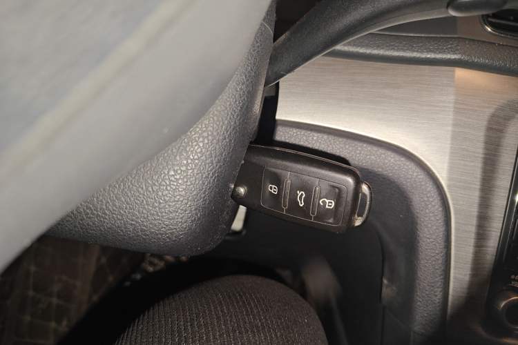 Used Volkswagen Lavida 2013 Restyled Classic 1.6L Automatic Comfort Edition
