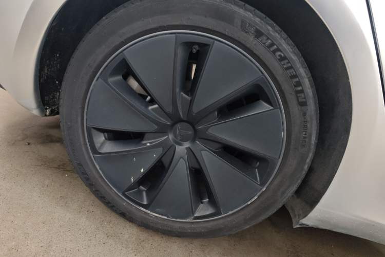 Used Tesla Model 3 2023 Rear-Wheel-Drive Version