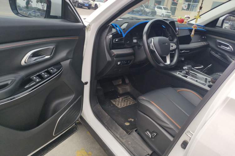 Used CHANGAN OSHAN X7 PLUS 2022 1.5T Blue Whale Edition Automatic Prestige Version Driver Seat