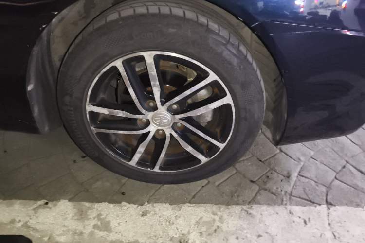 Used Bestune B50 2013 1.6L manual luxury version
