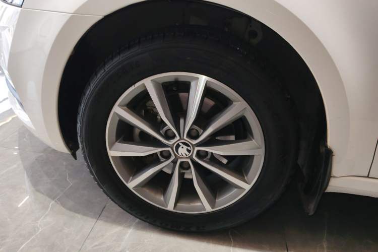 Used Skoda Octavia 2019 1.5L Automatic SmartDrive Comfort Edition China VI Standard
