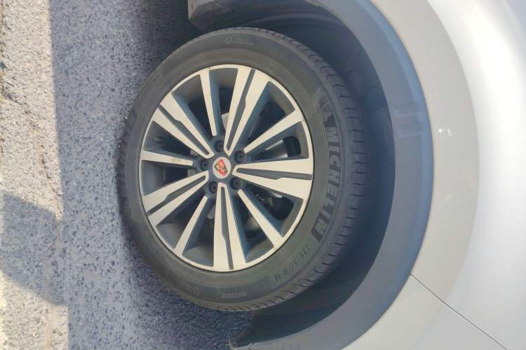 Used Roewe RX5 2019 20T Two-Wheel Drive Automatic Ali Smart Connectivity Platinum Edition