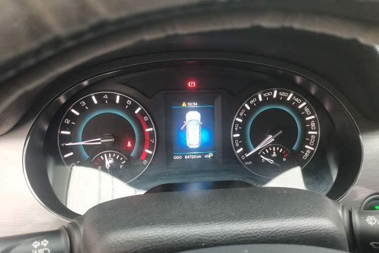 Used Haval H2 2016 Red-Label 1.5T Automatic Two-Wheel Drive Luxury Model
