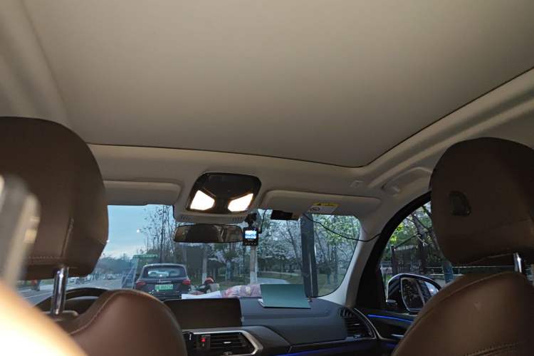 Used BMW X3 2018 xDrive28i Luxury Package China VI Emission Standard
