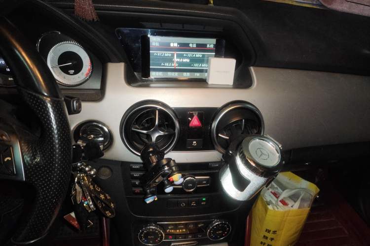 Used Mercedes-Benz GLK-Class 2015 GLK 260 4MATIC Dynamic Edition Ultimate Version
