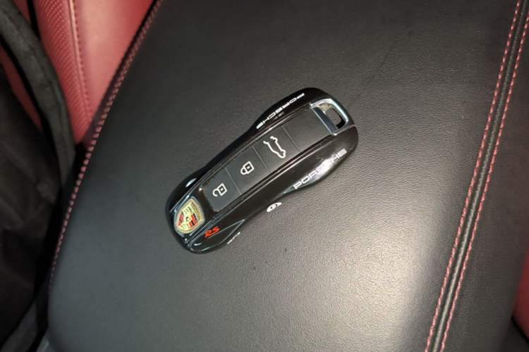 Used Porsche Cayenne E-Hybrid 2020 Cayenne E-Hybrid 2.0T Vehicle Key