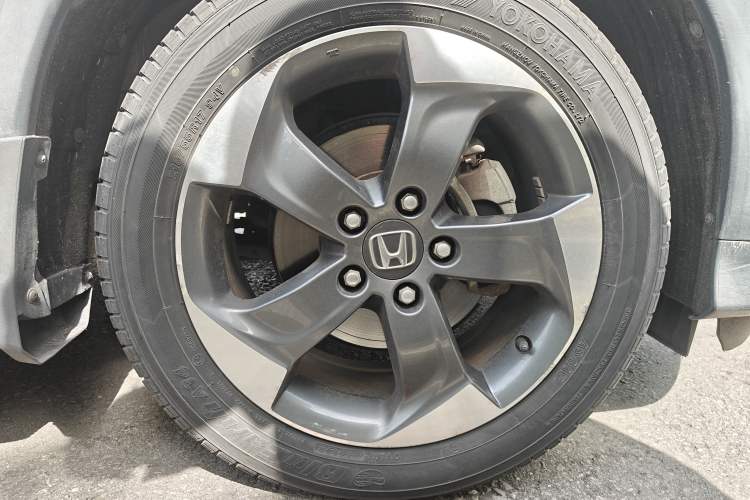 Used Honda Vezel 2015 1.8L CVT 2WD Luxury Model
