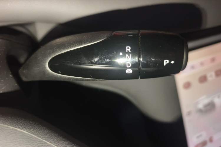 Used IM LS6 2025 Long-Range Lingxi Intelligent Driving Edition Gear Lever