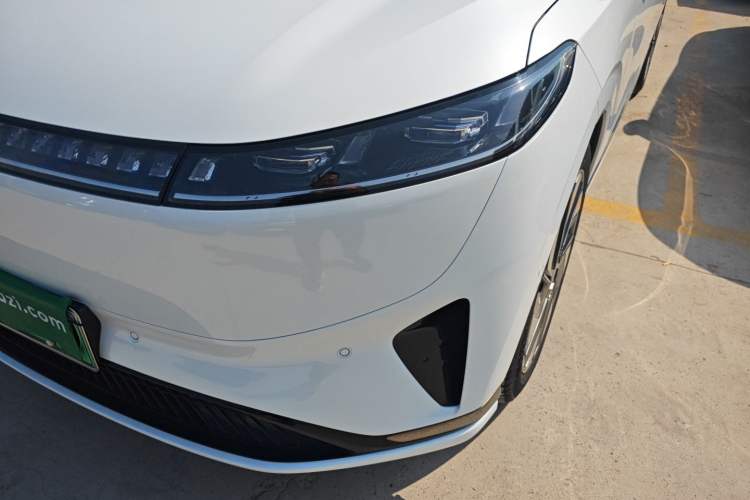 Used Dongfeng eπ eπ008 2025 210 Ultra Range-Extended Version 5 Seats
