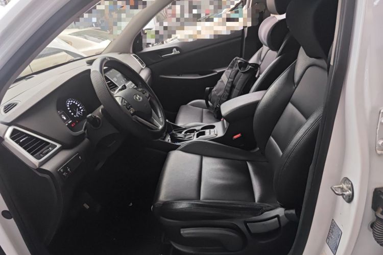 Used Hyundai Tucson 2015 1.6T Dual-Clutch Two-Wheel-Drive Smart Model Left Front Seat