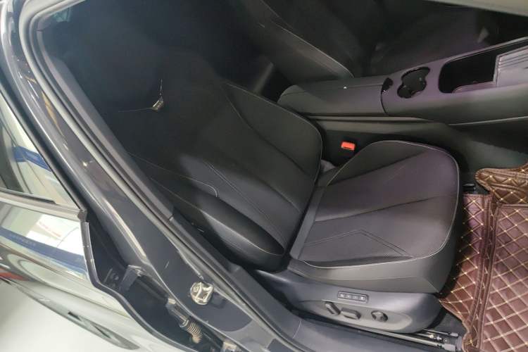 Used Volkswagen ID.UNYX 2024 Revised Pro Long-Range Version
