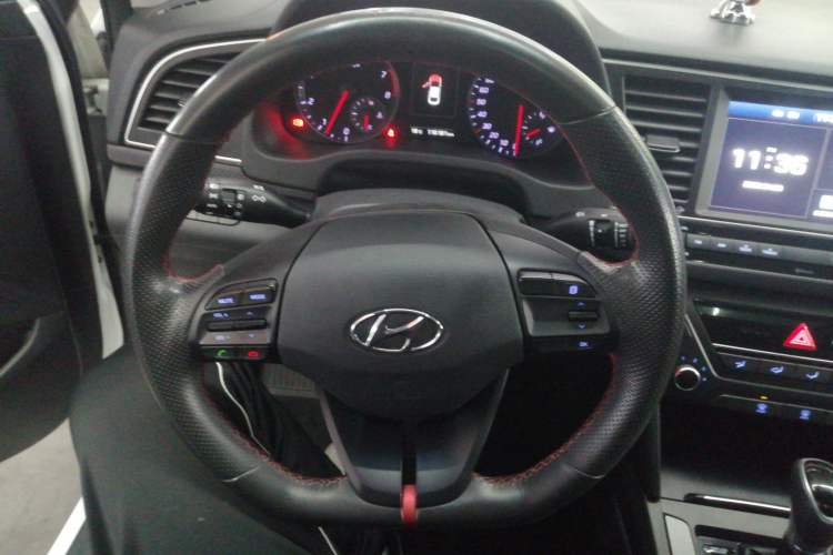 Used Hyundai Elantra (6th Generation / Lingdong) 2018 1.4T Dual-Clutch Xuan Dong · Dynamic Edition Steering Wheel