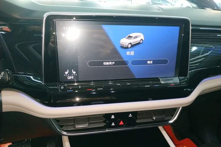 Used Volkswagen Teramont 2023 380TSI Four-Wheel Drive Luxury Edition Audio And AC Panel