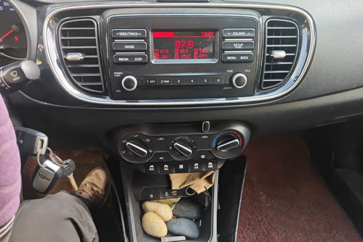 Used Kia Pegas 2019 1.4L Manual Value Edition National VI Standard Audio And AC Panel