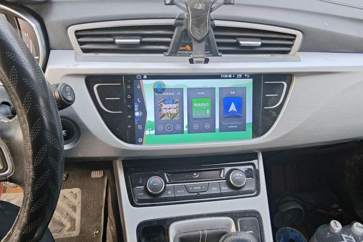 Used Geely Auto Emgrand X7 Sport 2016 2.0L Manual Smart Connect Version Audio And AC Panel