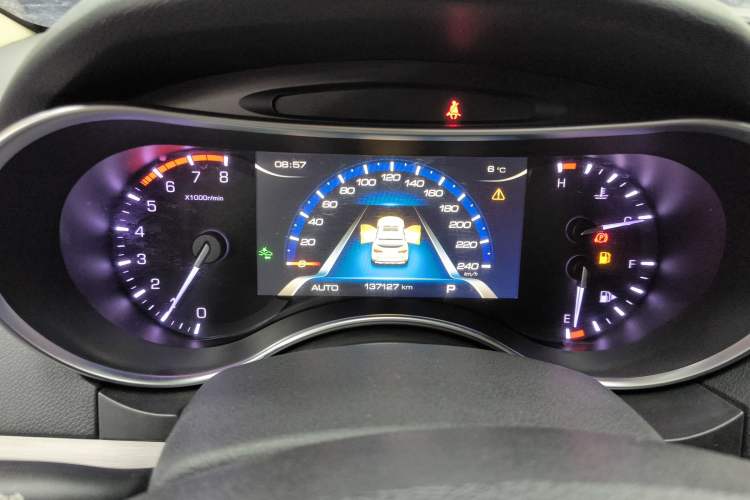 Used Haval H8 2017 2.0T Gasoline 4x4 Smart Enjoyment Version
