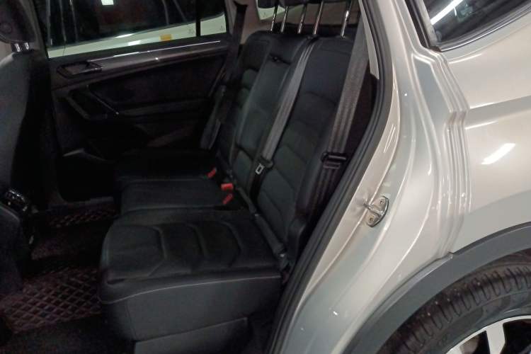 Used Volkswagen Tiguan L 2021 330TSI Automatic Two-Wheel Drive R-Line Enhanced Edition