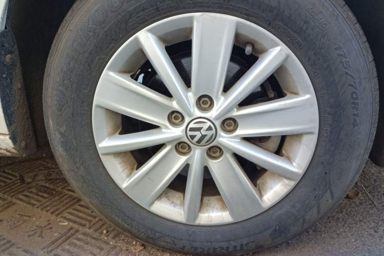 Used Volkswagen Jetta 2015 Zhuihui Edition 1.4L Manual Fashion Model