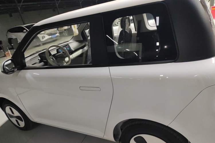 Used CHANGAN NEVO Lumin 2026 Model Treasure Edition 205km Passionate Beige Ningde Left Side