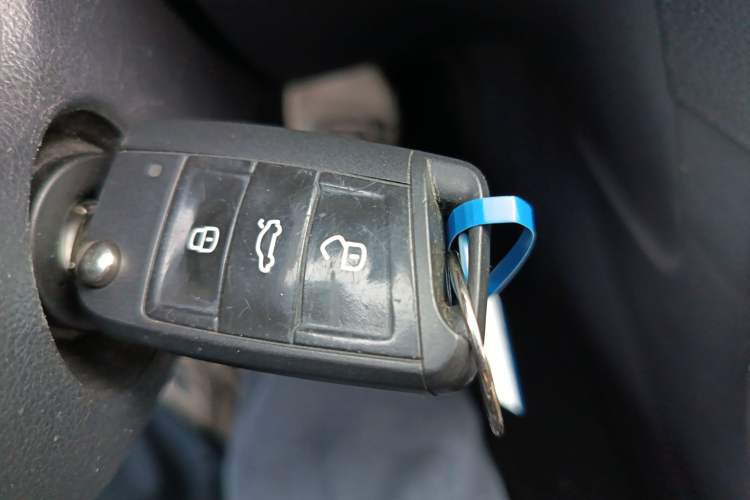 Used Volkswagen Golf 2014 1.6L Automatic Fashion Model Vehicle Key