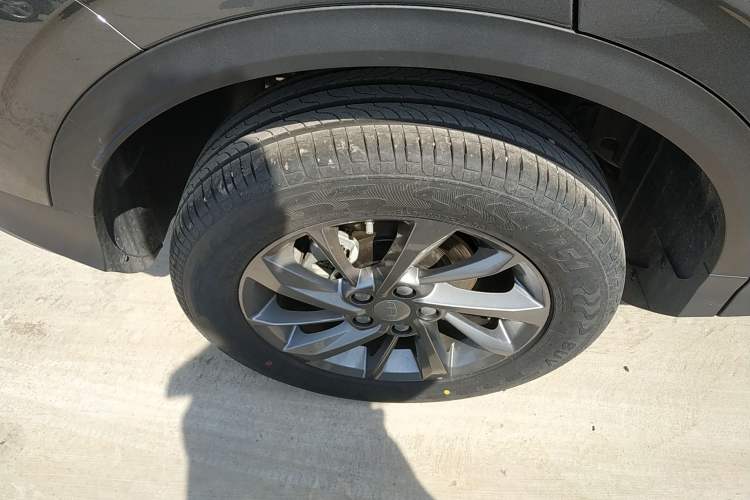 Used Geely Auto Coolray 2025 Bin Yue L 1.5TD DCT Star Diamond
