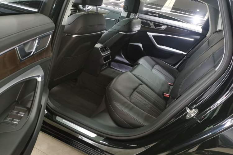 Used Audi A6L 2023 45 TFSI Prestige Elegant Edition
