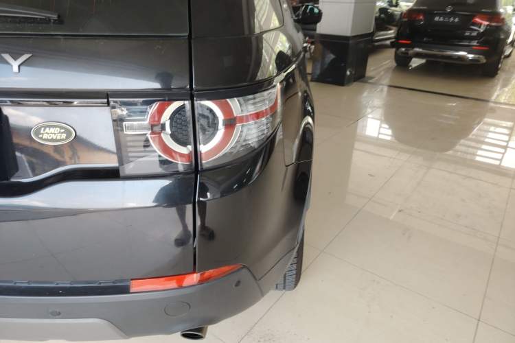 Used Land Rover Discovery Sport 2018 240 PS SE Version