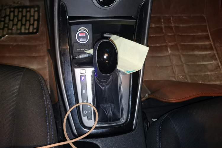 Used Hyundai Elantra (5th Generation / Langdong) 2013 1.6L Automatic Leading Model Gear Lever