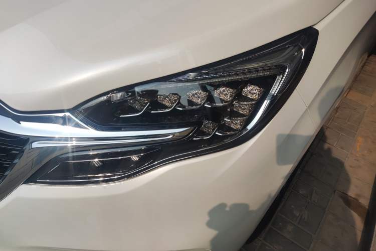 Used Buick GL8 2020 ES Land Cruiser 653T Luxury Edition
