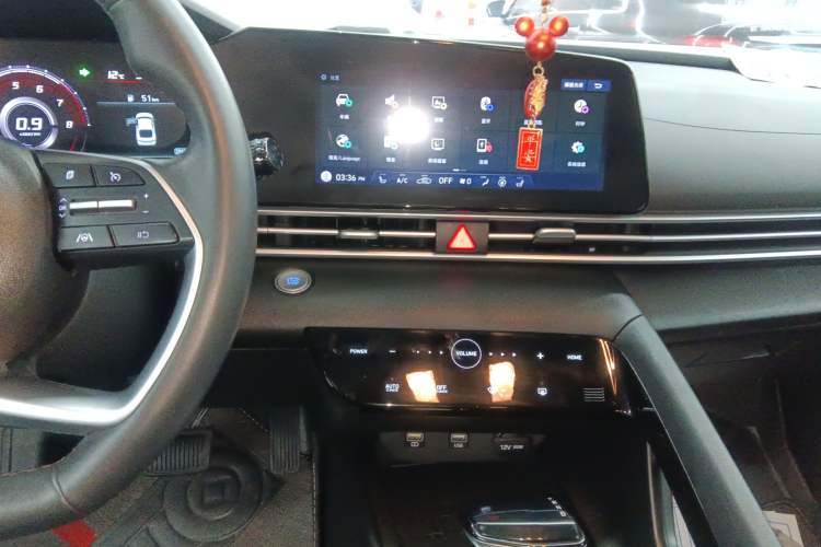 Used Hyundai Elantra 2022 1.5L CVT LUX Prestige Edition
