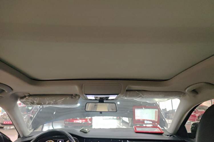 Used Volkswagen Passat 2020 Facelift 330TSI Elite Edition China VI Standard