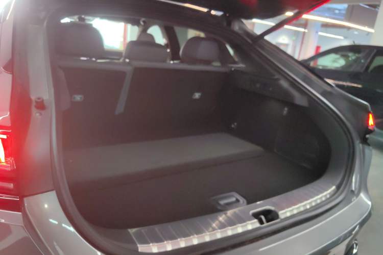 Used Zeekr 001 2025 YOU Edition 100 kWh All-Wheel Drive