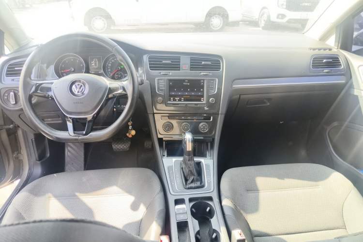 Used Volkswagen Golf 2016 1.6L Automatic Comfort Model