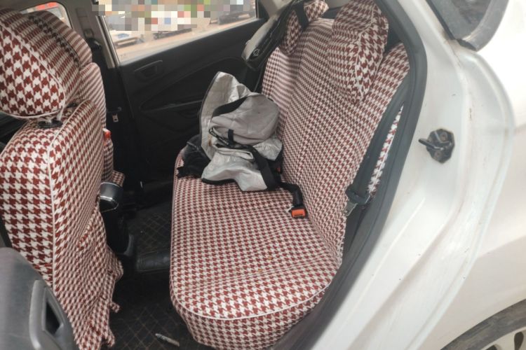 Used Ford Fiesta 2013 Hatchback 1.5L Manual Fashion Edition
