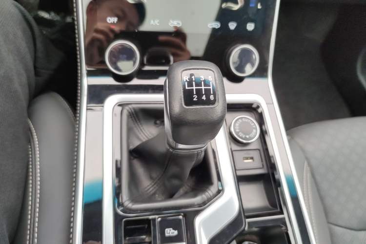 Used JETOUR X90 2021 1.5T Manual Shadow Fun Edition 5 Seats Gear Lever
