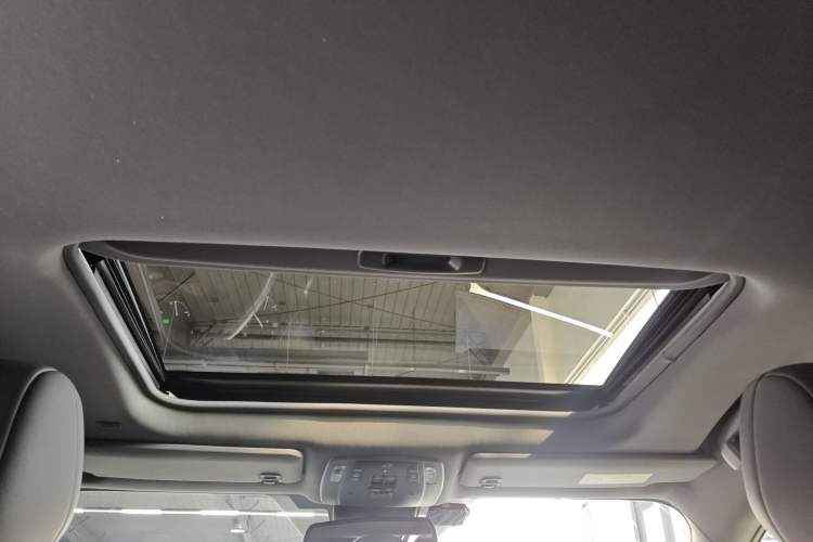 Used Toyota Sienna 2021 2.5L Hybrid Premium Edition