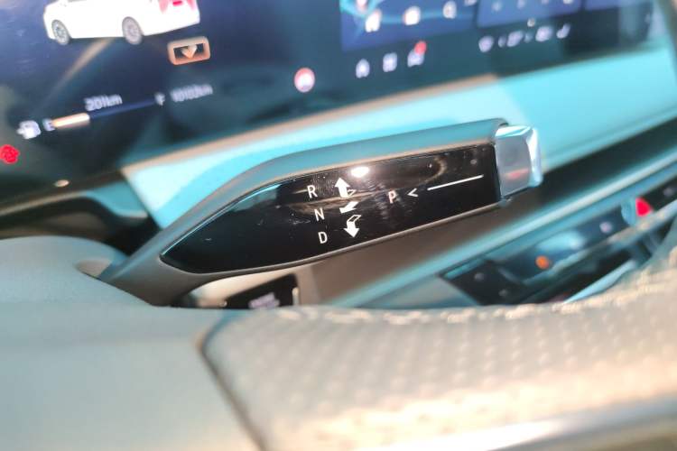 Used Buick GL8 2025 Lu Zun Deluxe Edition Gear Lever