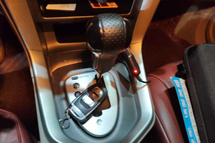 Used Venucia T70 2016 2.0L CVT Smart Choice Edition
