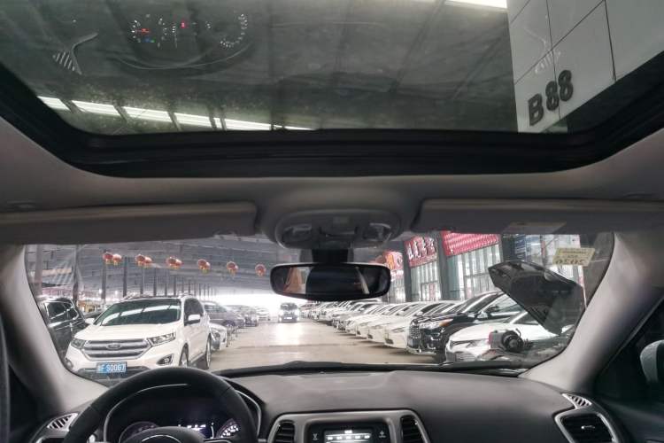 Used Jeep Compass 2017 200T Automatic Enjoyment Version