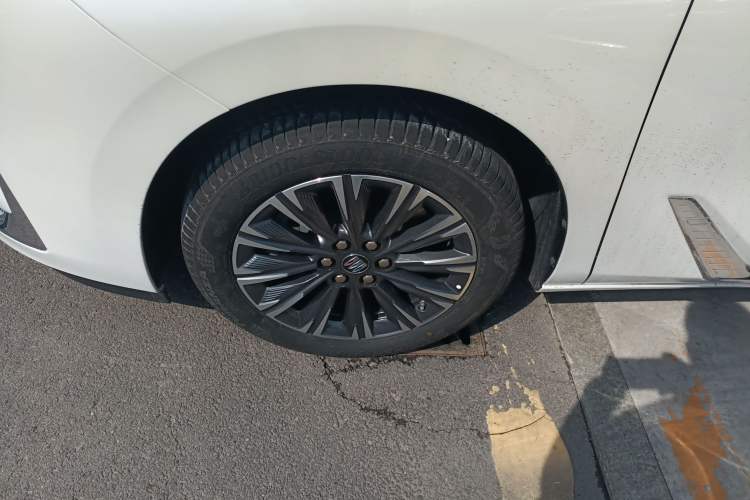 Used Buick GL8 2025 Lu Zun Smart Enjoyment Edition