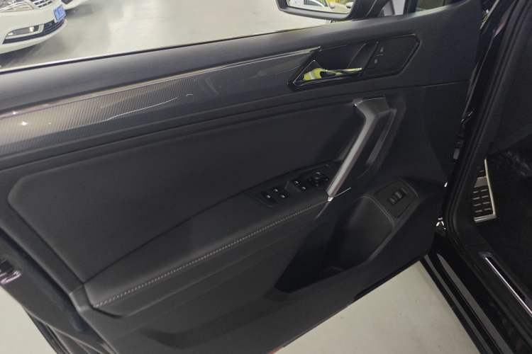 Used Volkswagen Tiguan L 2021 330TSI Automatic Two-Wheel Drive R-Line Flagship Edition