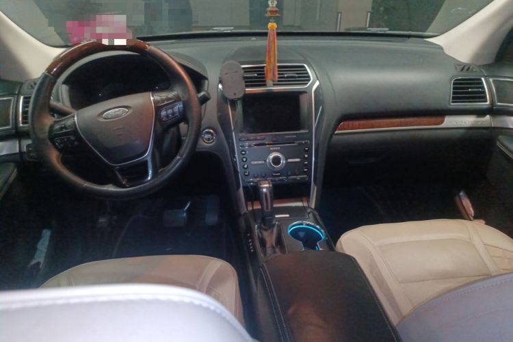 Used Ford Explorer (Import) 2017 3.5T Platinum Edition
