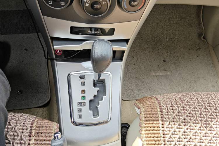 Used Toyota Corolla 2011 1.6L Automatic GL Gear Lever