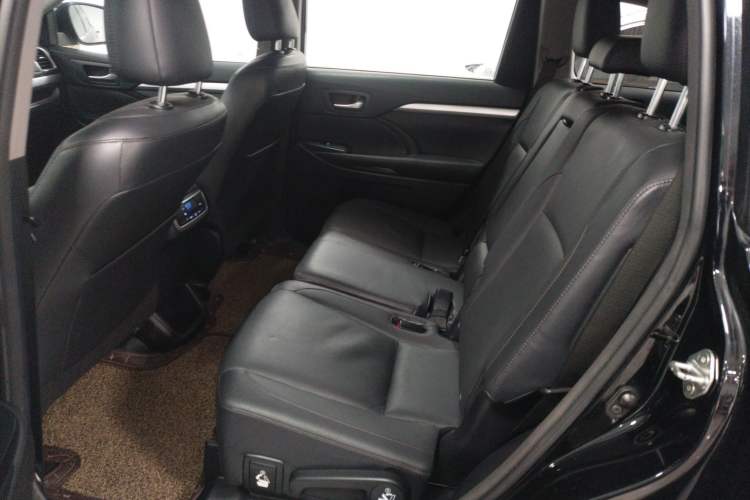 Used Toyota Highlander 2015 2.0T Four-Wheel Drive Luxury Edition 7-Seater