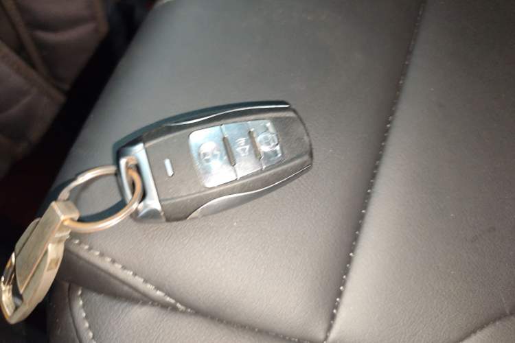 Used Haval H2 2017 Red-Label 1.5T Manual Two-Wheel Drive Comfort Model